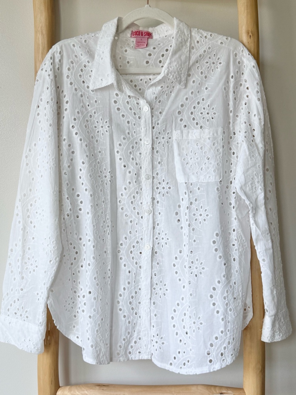 Coco & Shay Boutique Pure White Cotton Eyelet Button Down Long Sleeve Shirt L